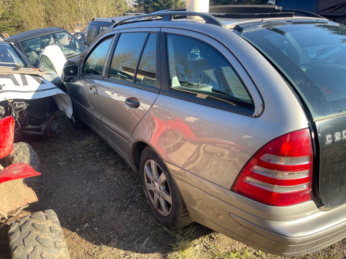 Mercedes benz C203