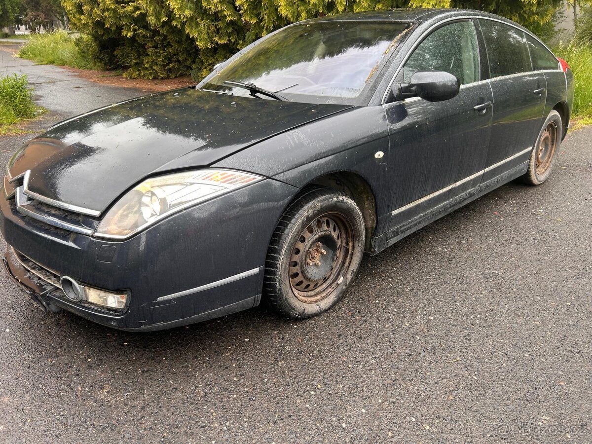 Citroen C6 2.7HDI , Pojízdné , bez STK ,kožené sedacky ,