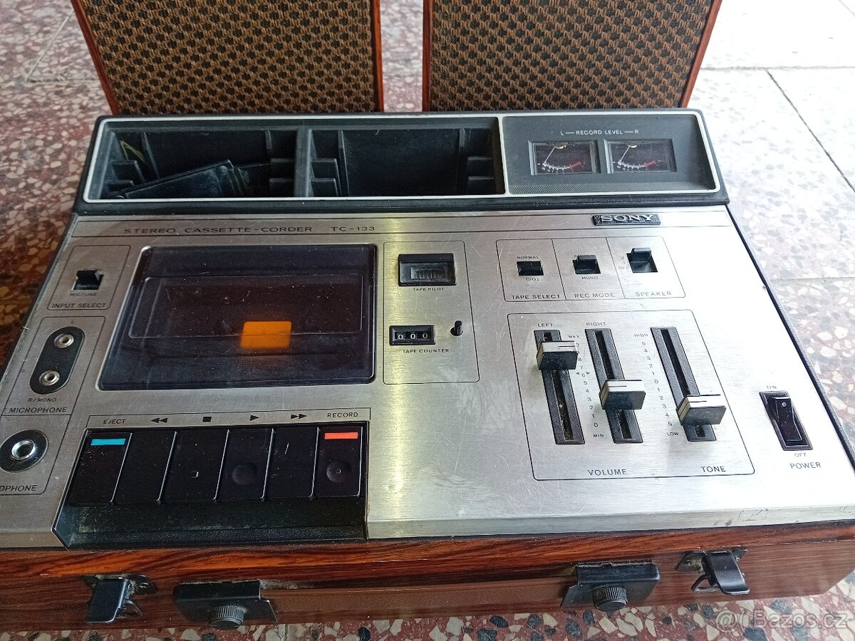 Radio Sony tapecorder tc-133 cs