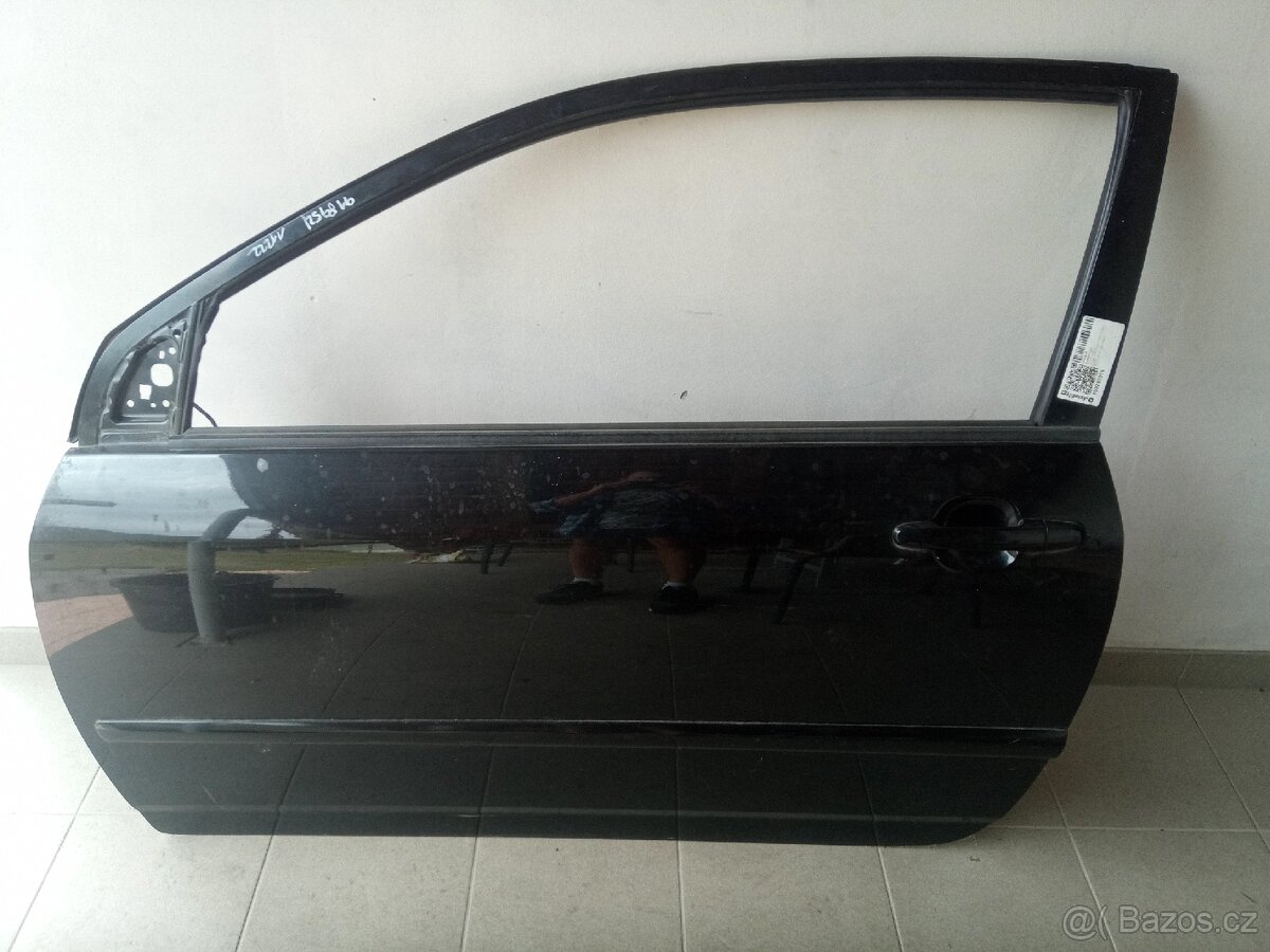 Levé dveře Corolla e12