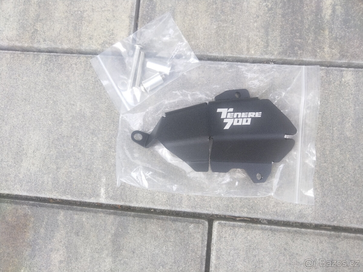 Kryt vodní pumpy Yamaha Tenere 700