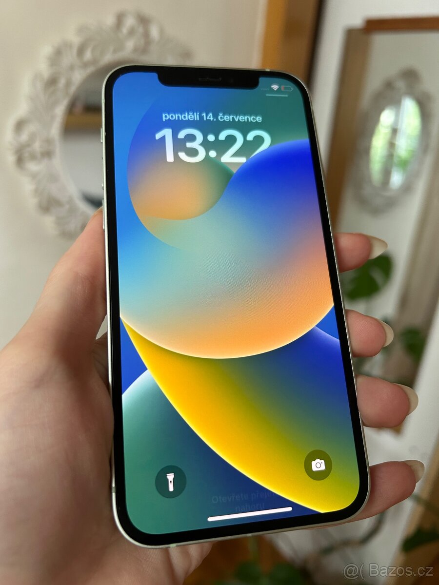 iPhone 12