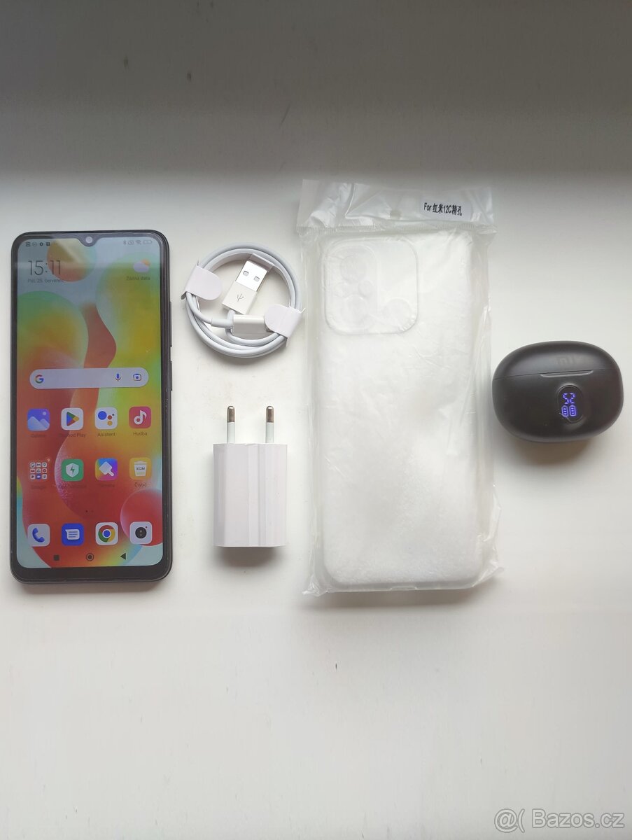 Xiaomi Redmi 12C 3/32 Černá + nabíječka, kryt a sluchátka