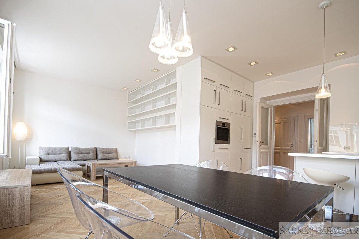 Pronájem světlého a zrekonstruovaného 2+kk 67m2 a sklep 8m2