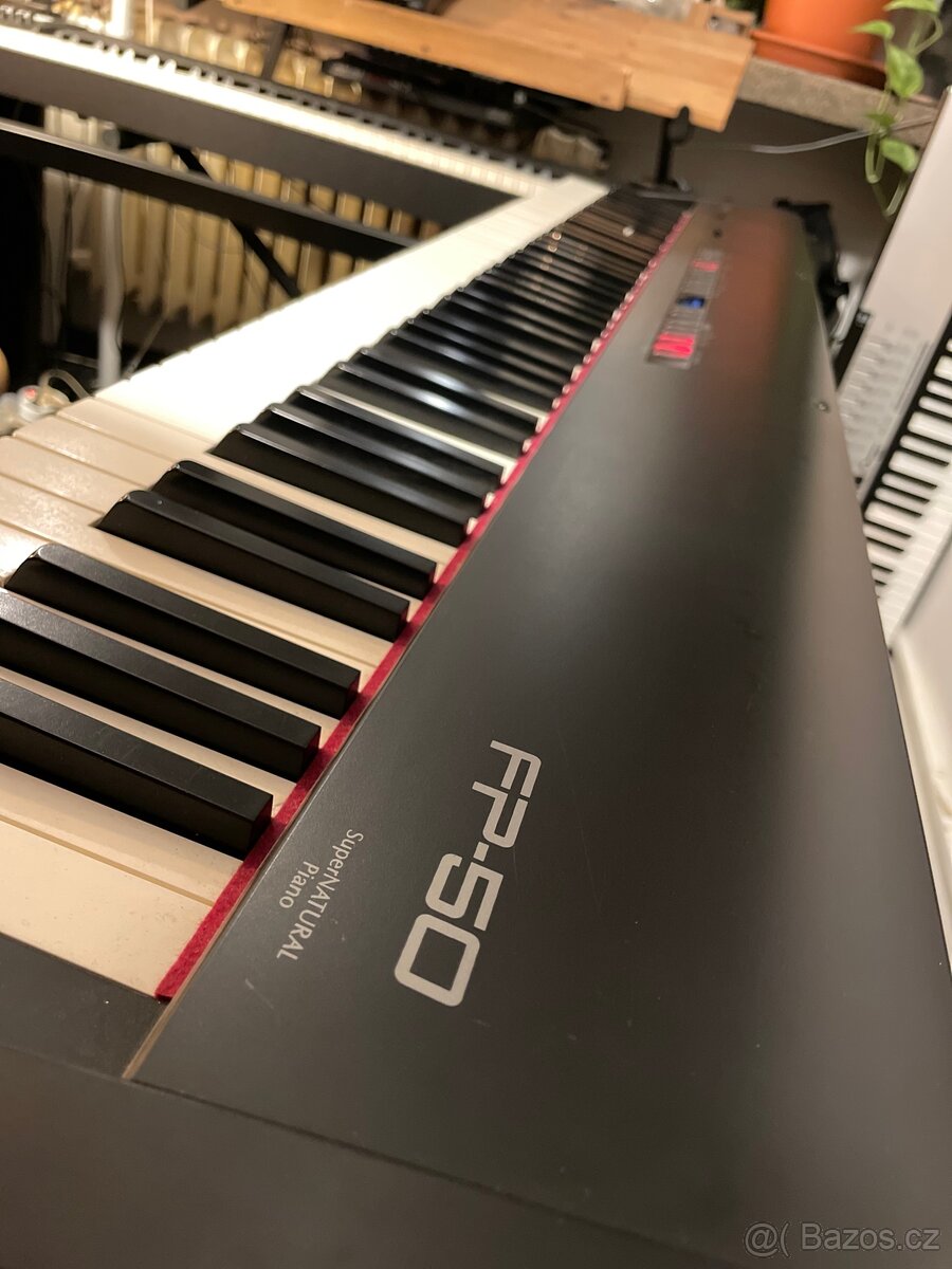 Stage piano Roland FP50