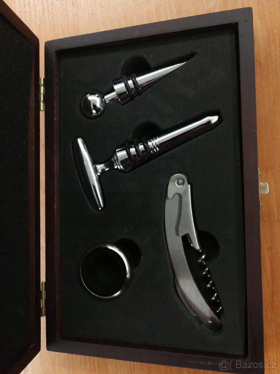 souprava pro vinné lahve