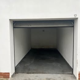 Pronájem garážového stání Praha 6 Dejvice