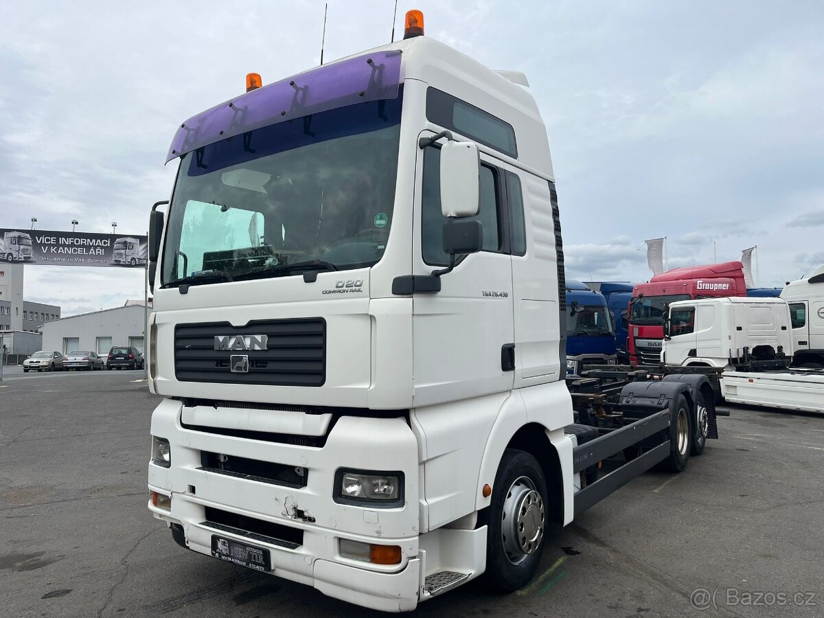 MAN TGA 26.430 BDF 6x2 MANUÁL EURO III