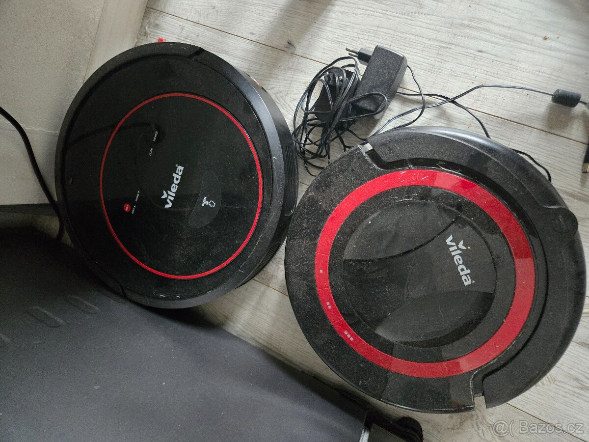 2x roboticky vysavac