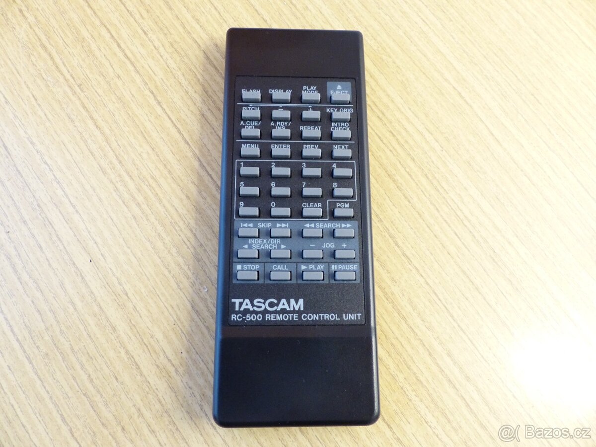 TASCAM RC 500 dálkový ovladač