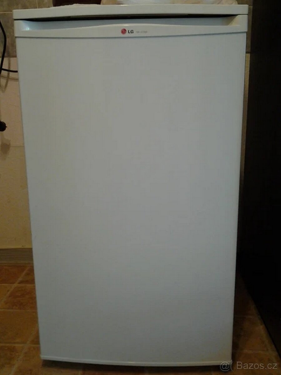 lednička LG úzká 85x49 cm