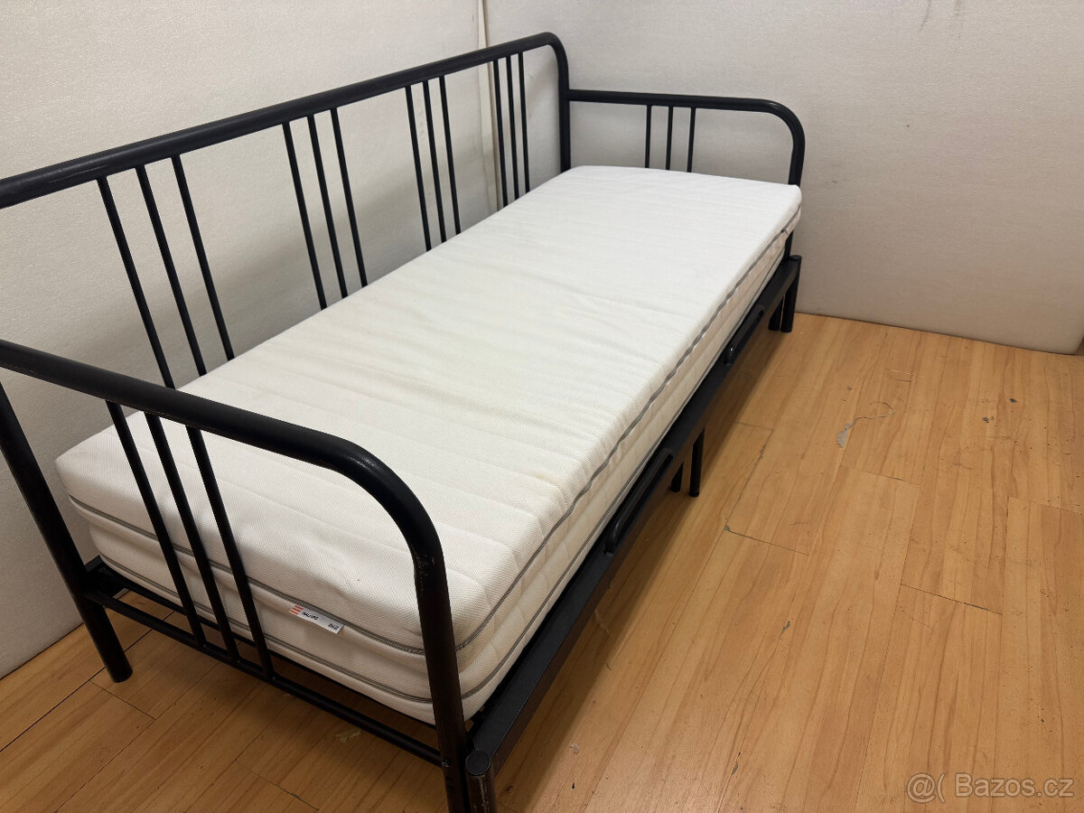 rozkládací postel IKEA