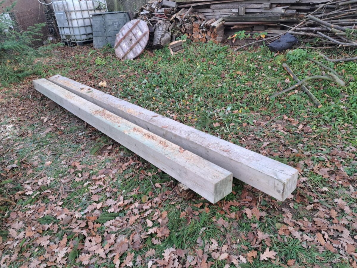 Hranol dřevěný smrkový 160 x 200 (mořené)