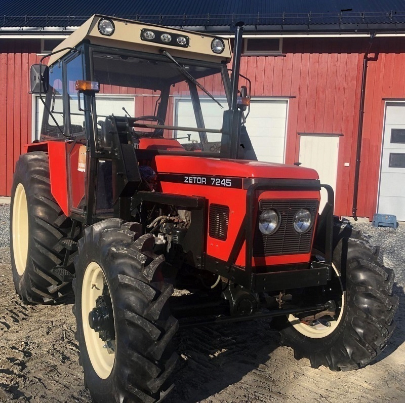 Zetor 7245 Zdvihový objem: 3,595 l