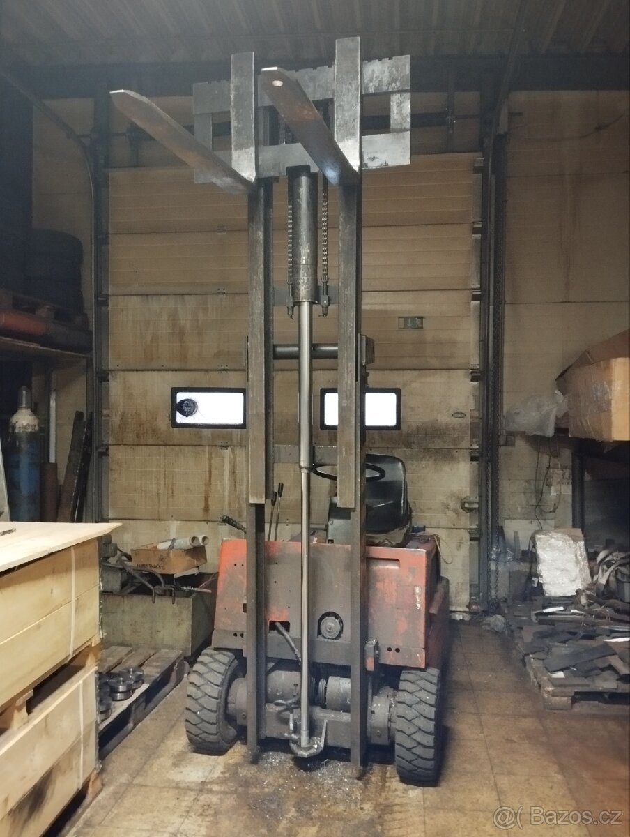 Vysokozdvižná věž