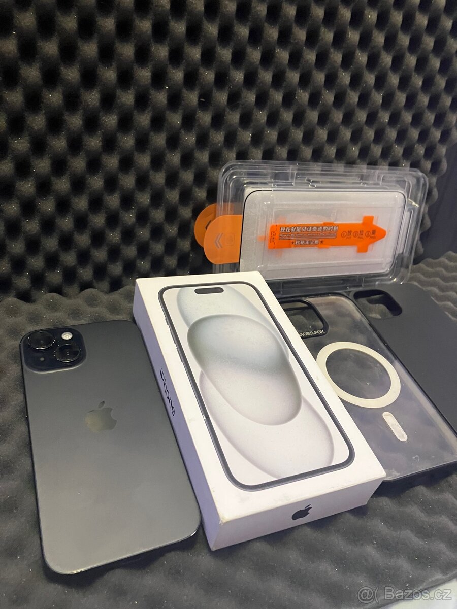 Apple iPhone 15 – na opravu /s příslušenstvím