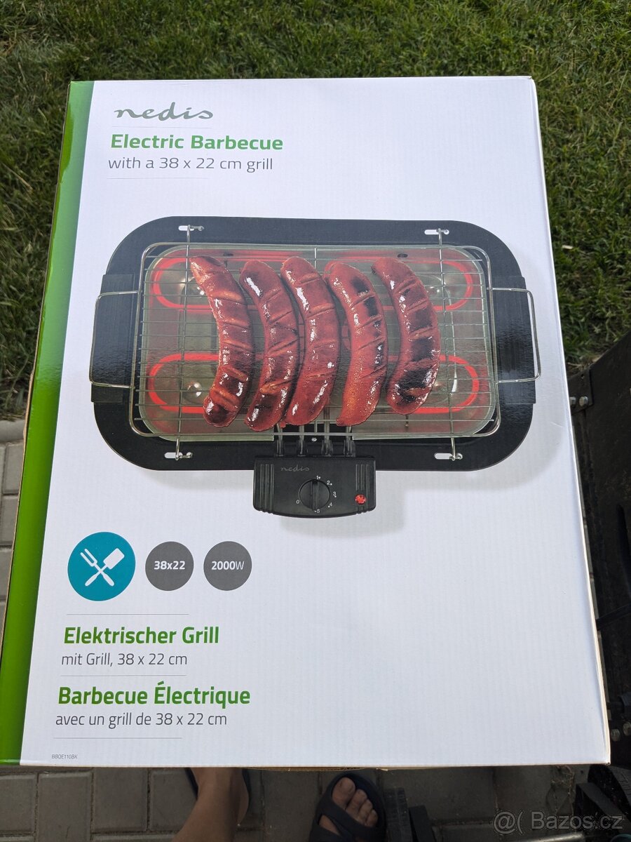 elektrický grill Nedis BBQE110BK