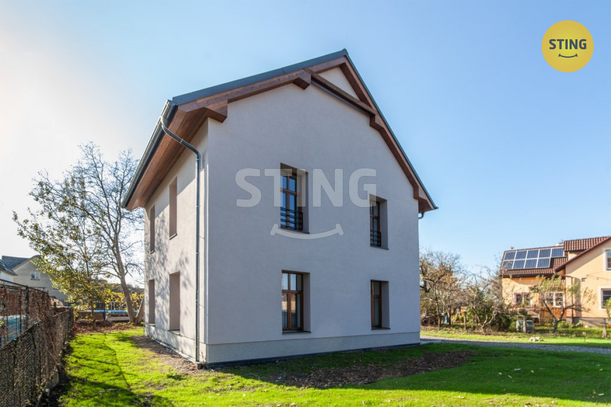 Prodej rodinného domu po rekonstrukci, 102096