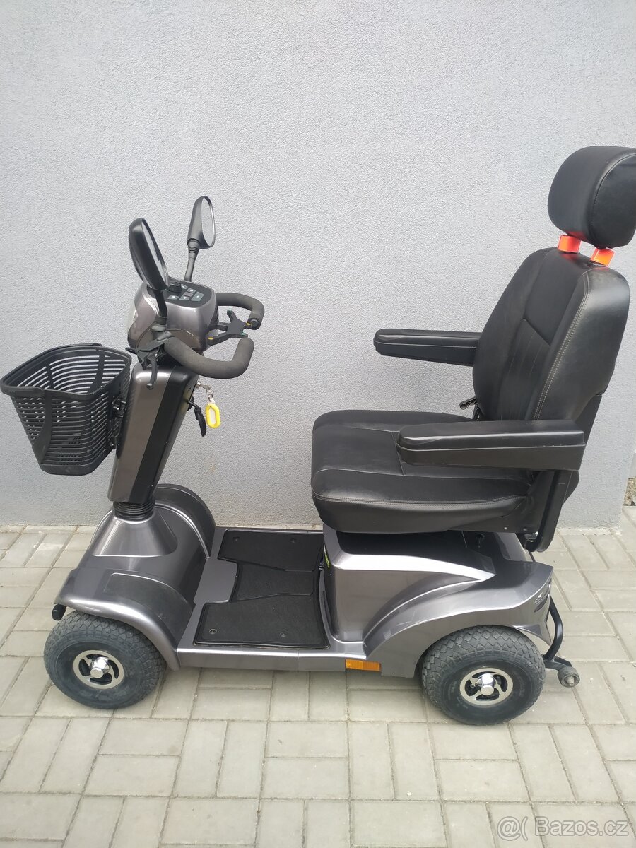 Elektrický invalidní vozík