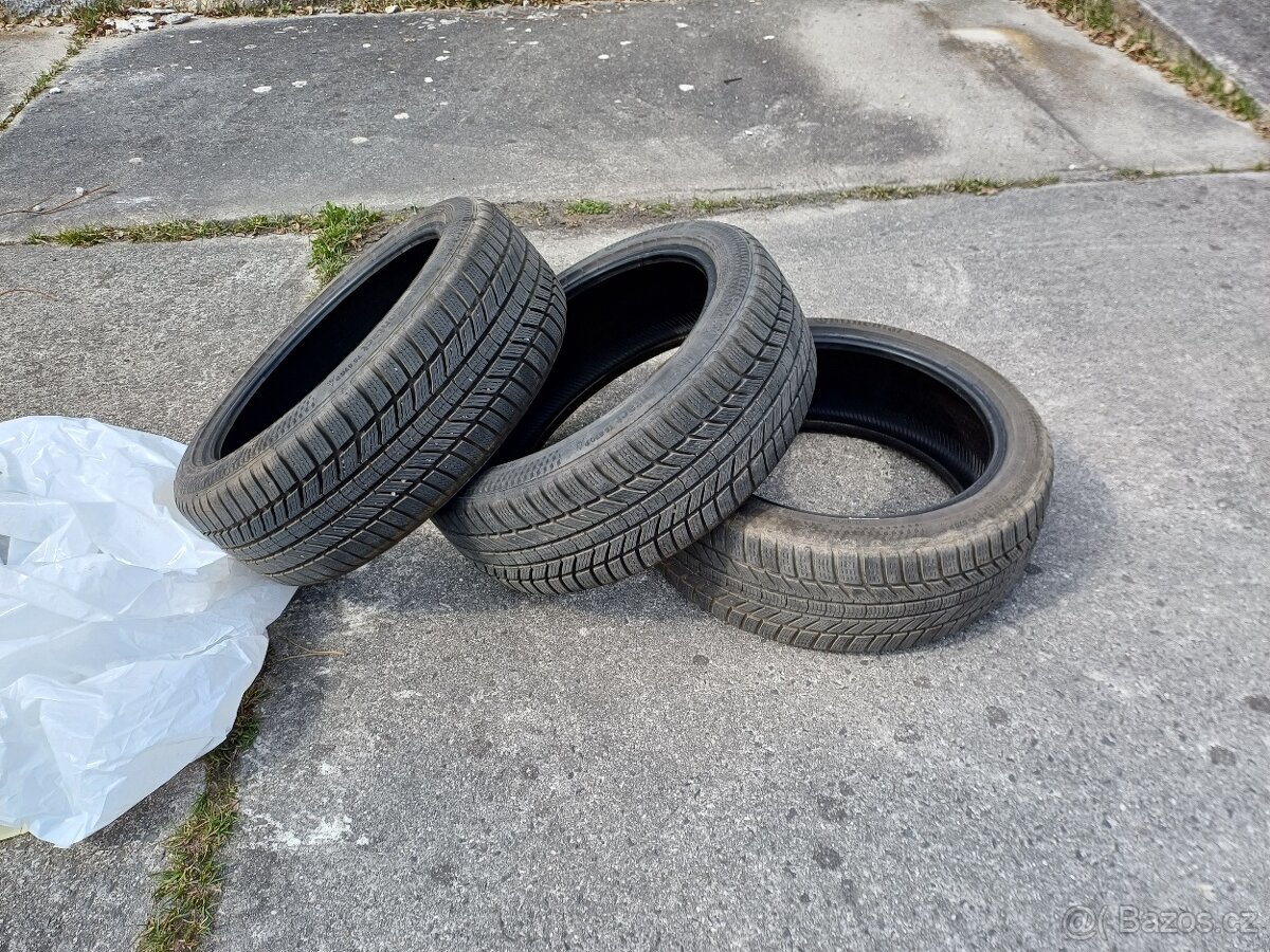Continental WinterContact 215/45 R18 V XL