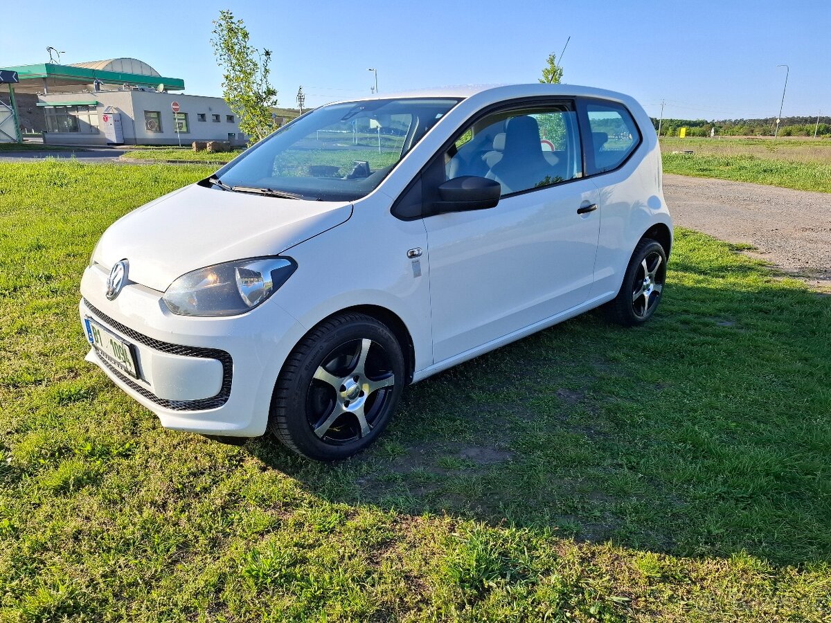 VW Up 1.0 MPI 44kw Klima Alu Model 2012 Nová Stk