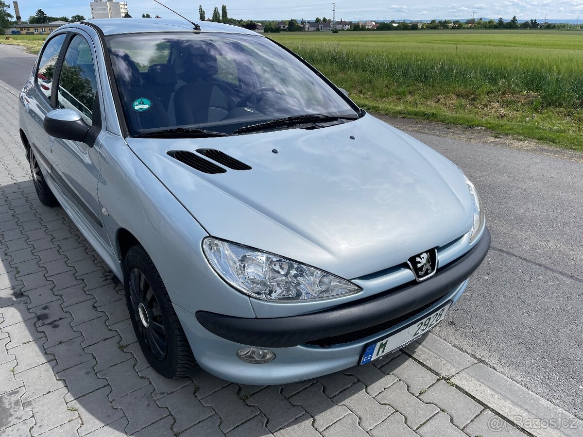 Peugeot 206 1,2i benzin jen 100000km top stav