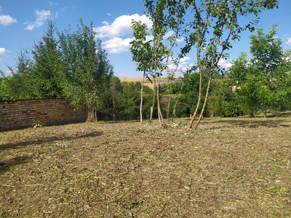Stavební pozemek v čisté přírodě Lubná u Kroměříže 842 m²