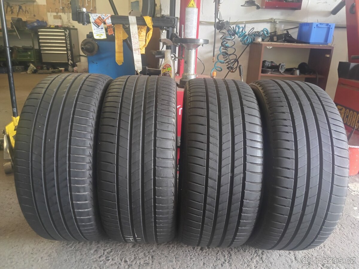 Sada letních pneu 245/40/19.Bridgestone.
