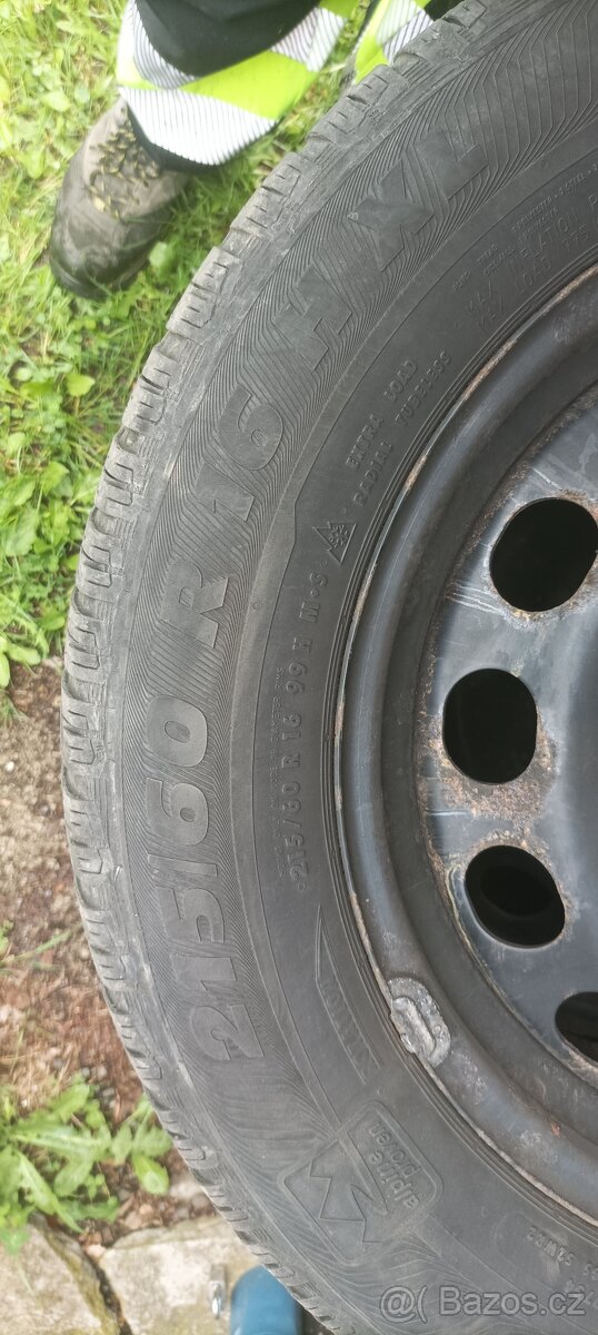 Prodam disky Skoda Karog / Semperit zimni 215/60/R16