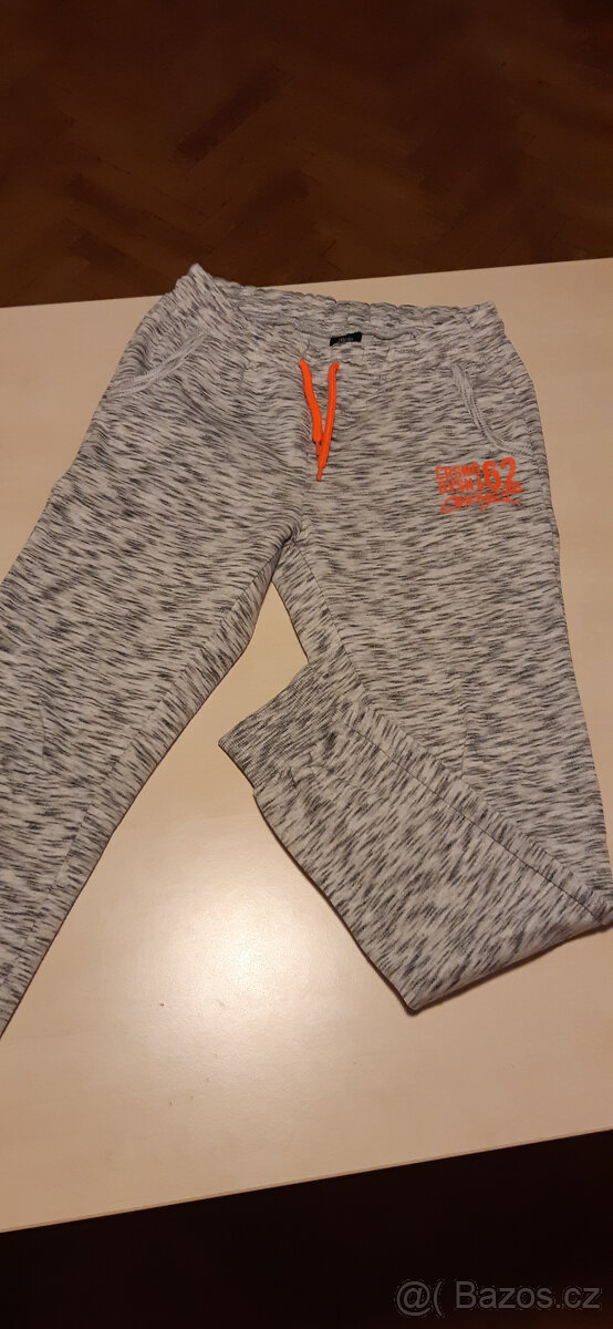 Tepláky vel. 146/152