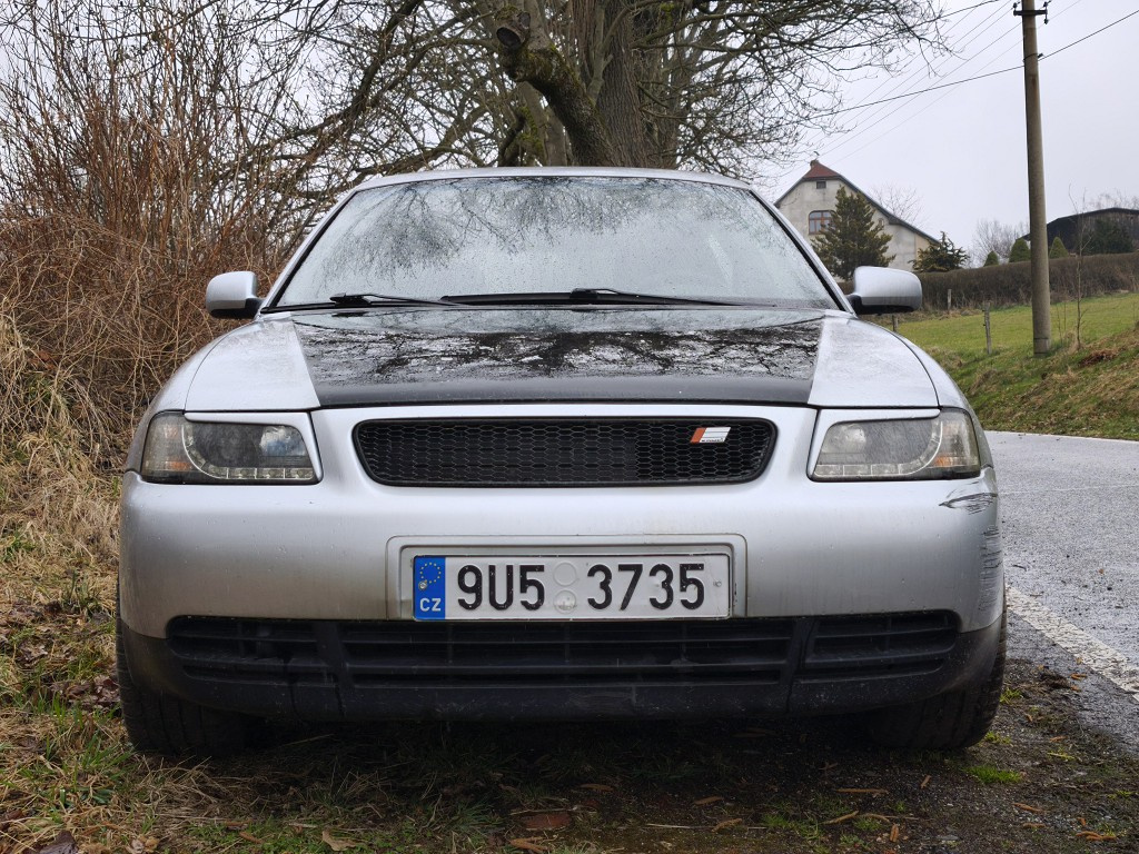 Audi A3 1,6 benzín, tažné