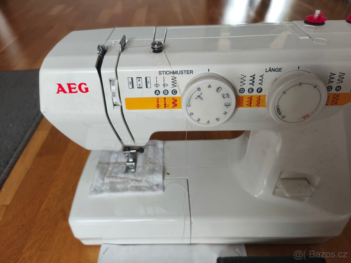 Šicí stroj AEG model nm 1715