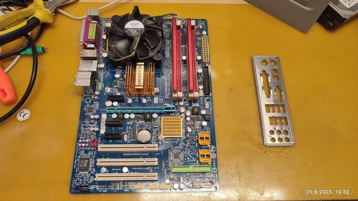 🖥️ Základní deska Gigabyte GA-P35-DS3L – plně funkční