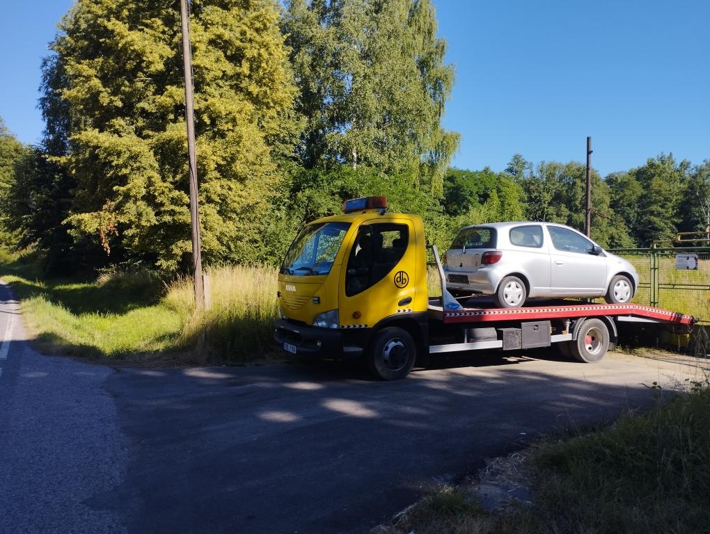 ODTAHOVKA - ODTAHOVÝ SPECIÁL NAKLÁPĚCÍ PLOŠ.