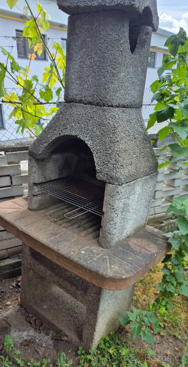 Betonový gril
