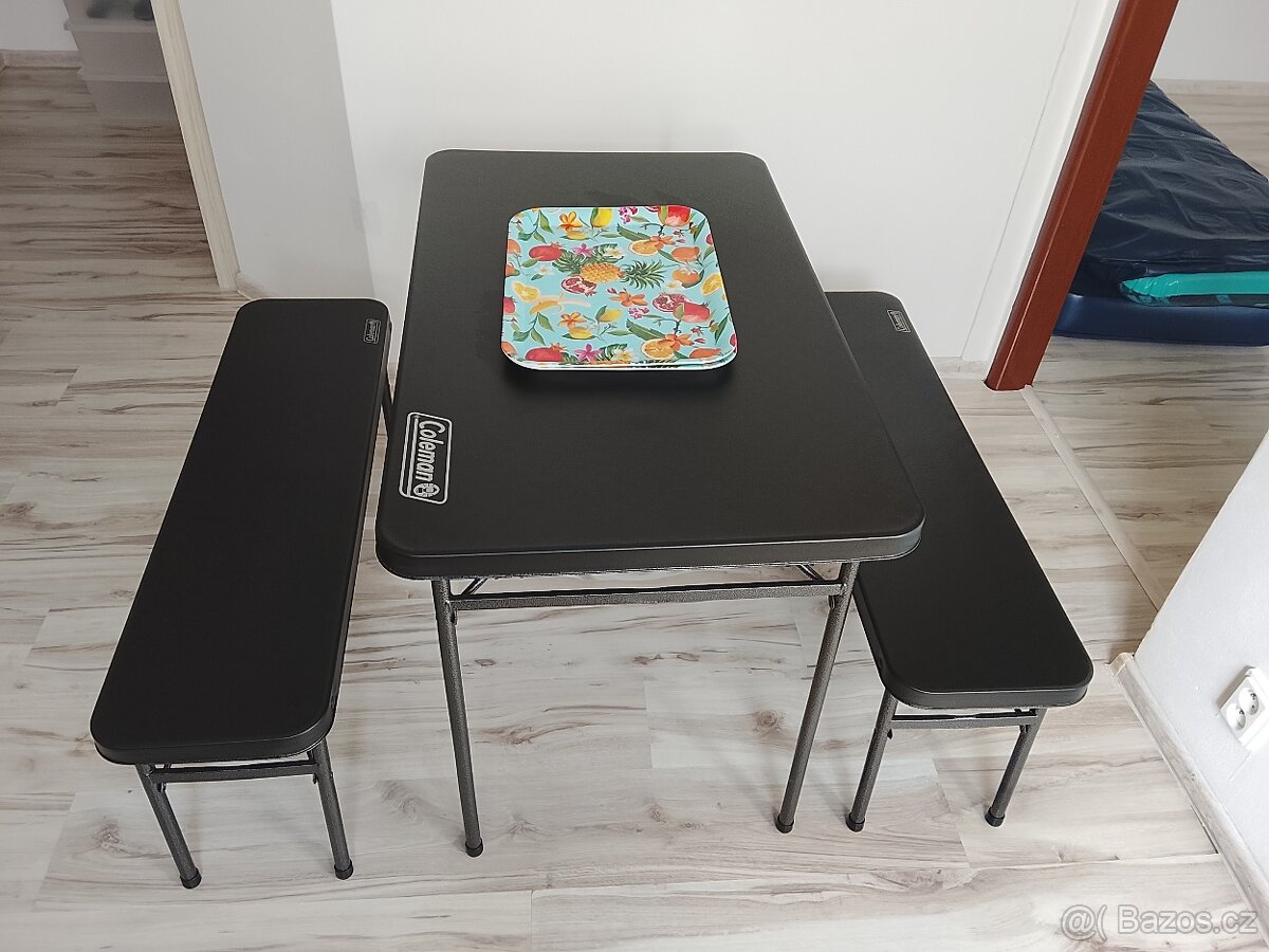 Skládací set stůl a dvě lavice