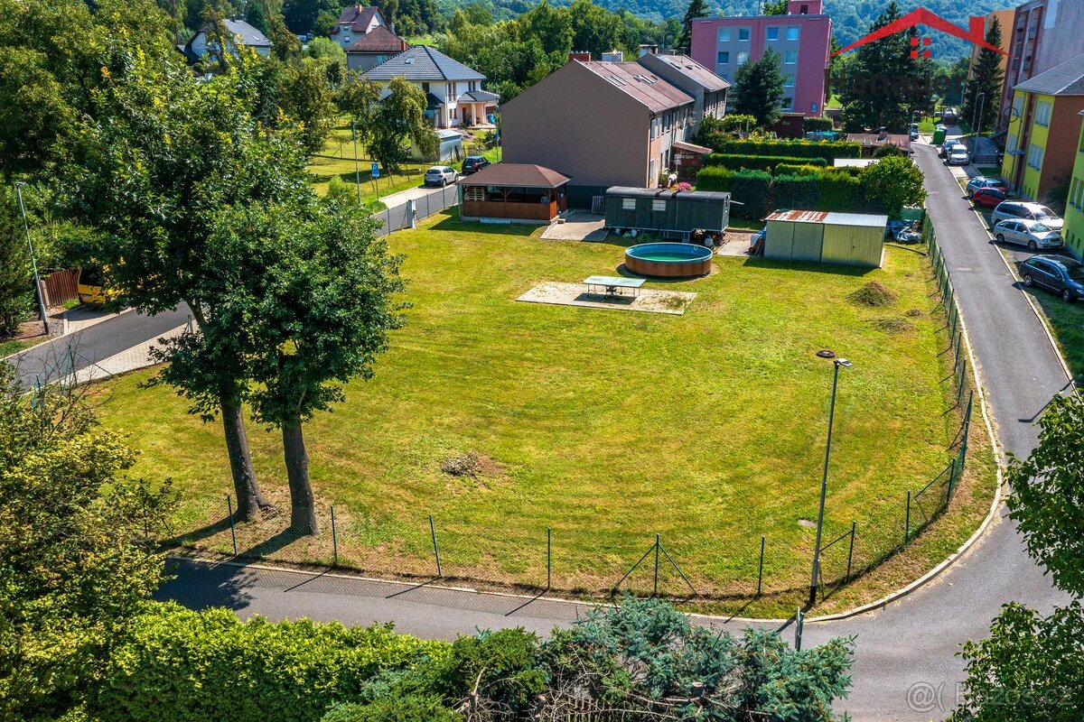 Prodej stavebního pozemku, 1239 m2, Děčín - Březiny