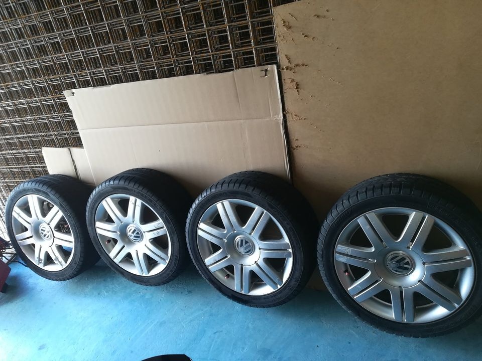 Alu kola WV 5X112r17 ET37 pneu zimni