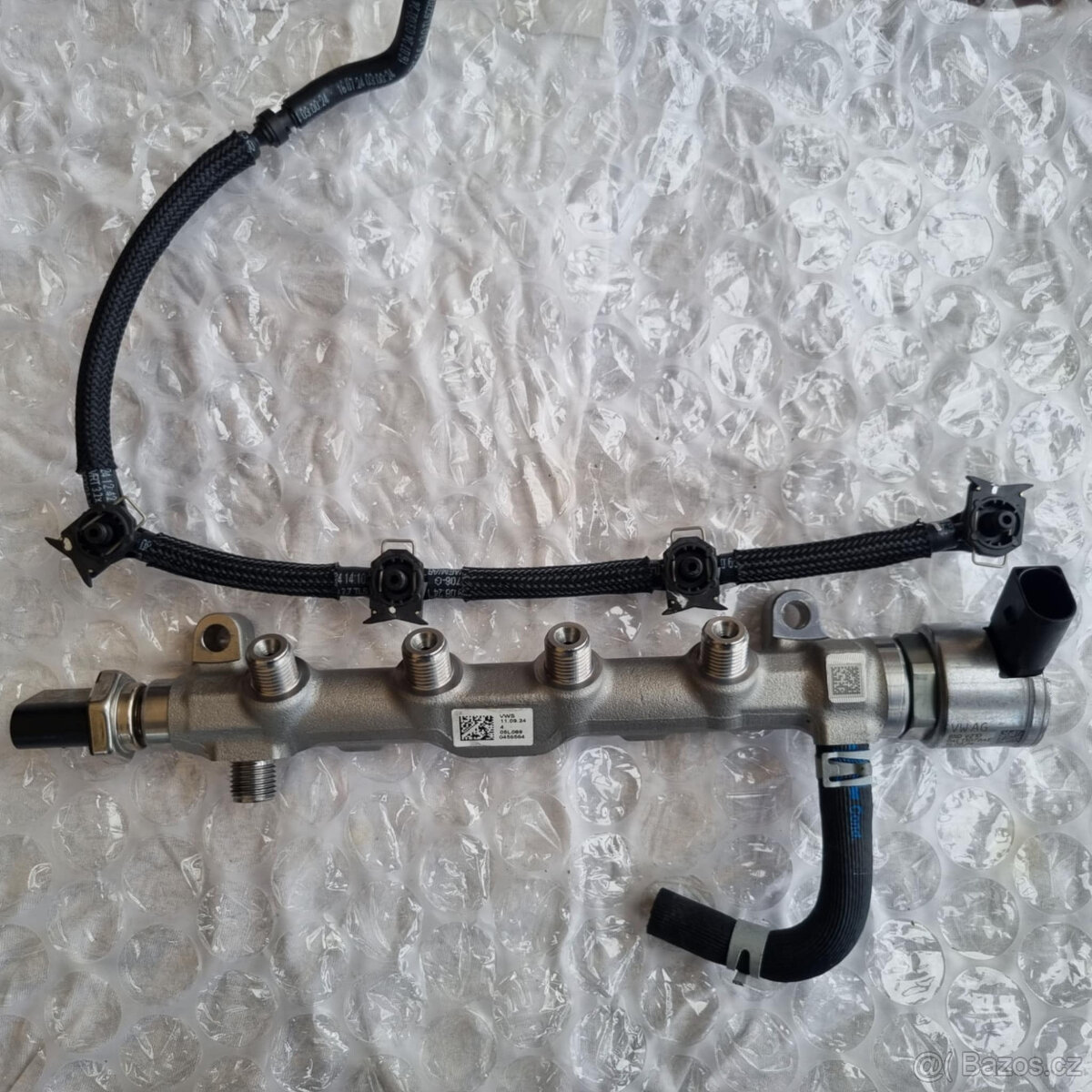 VW group nová palivová lišta 05L0890