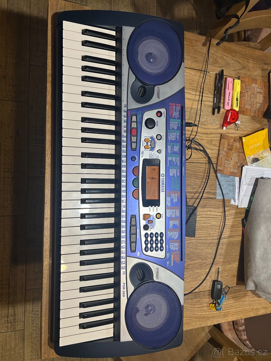 Yamaha PSR-260 keyboard s dynamickou klavesnici