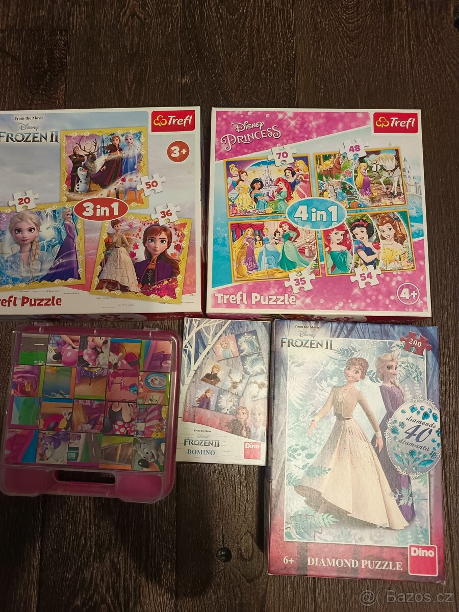 Puzzle, domino, kostky