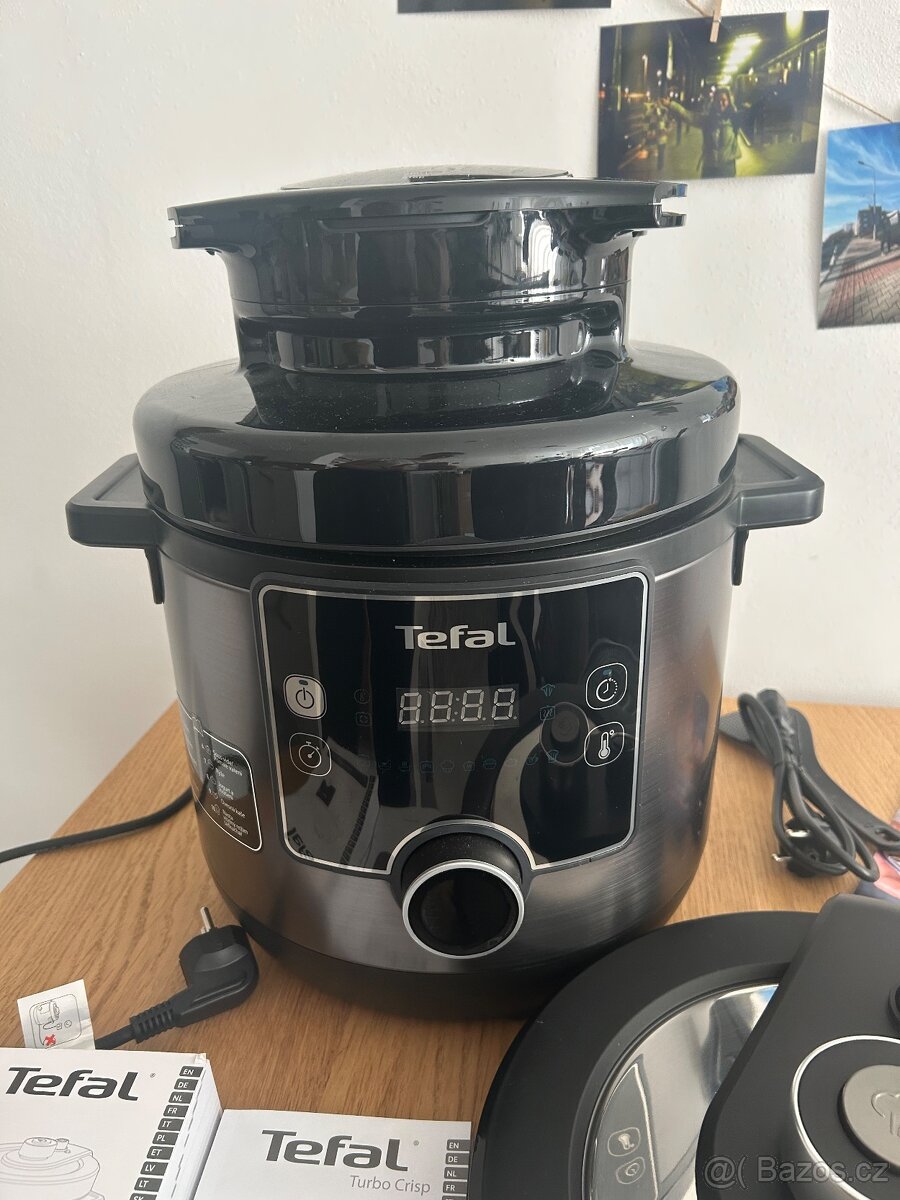 Multifunkční hrnec Tefal s horkovzdušnou fritézou