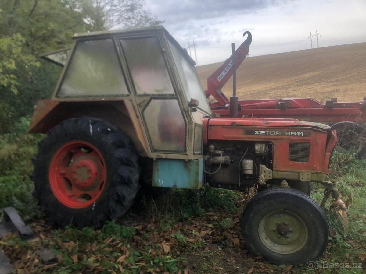 Traktor zn. ZETOR 6911