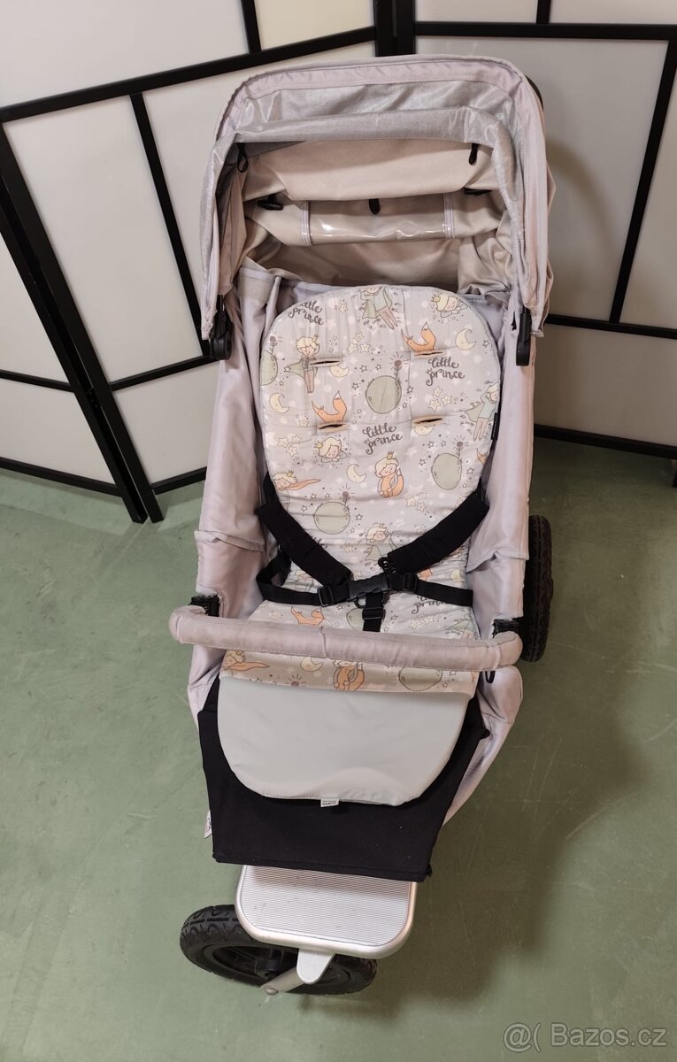 Sportovní kočárek