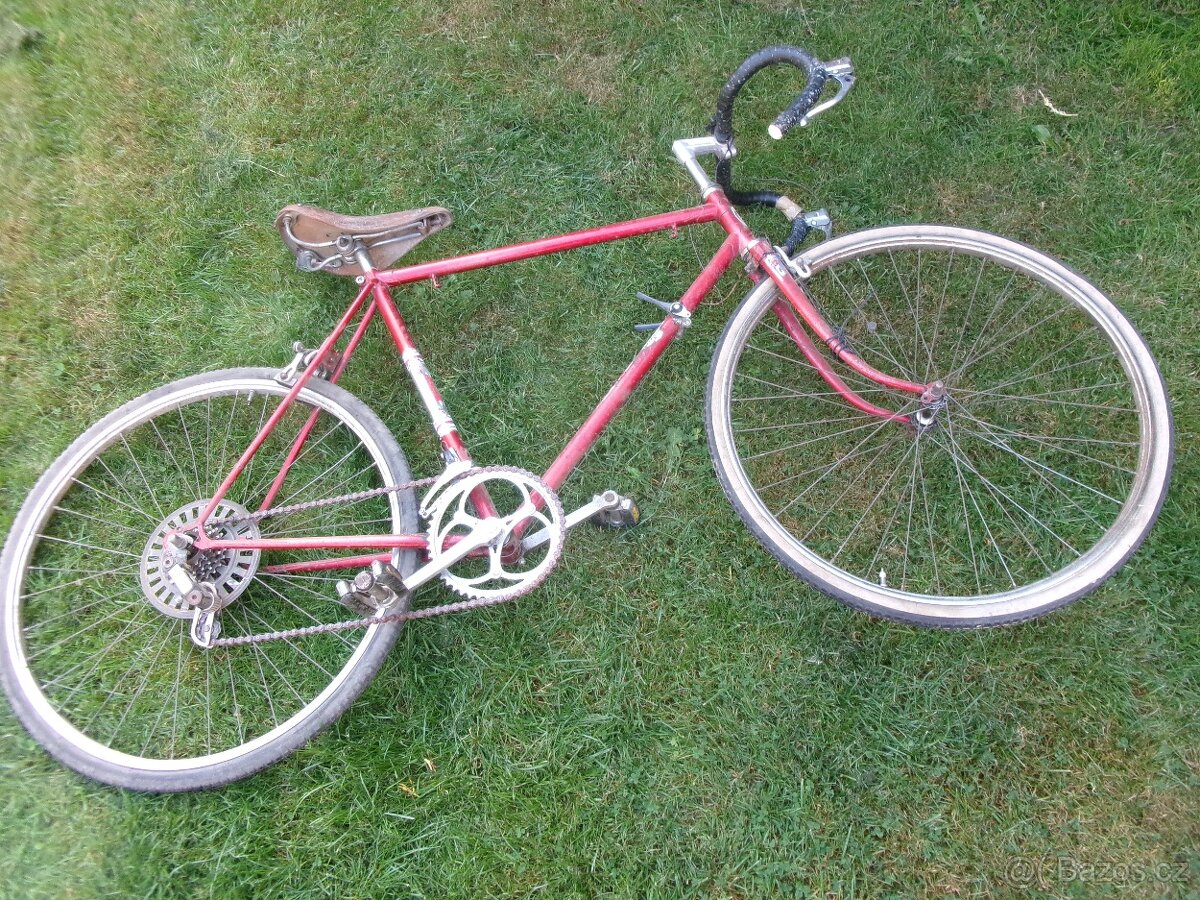 vyprodám jízdní kola z garáže: zn.Favorit a další, dětská, j