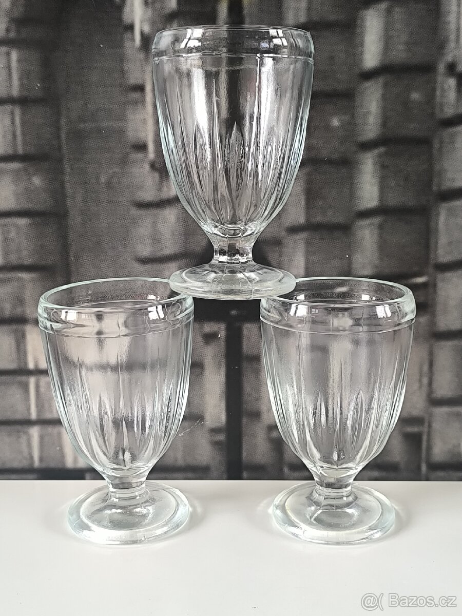 Staré skleničky - grogovky 3ks