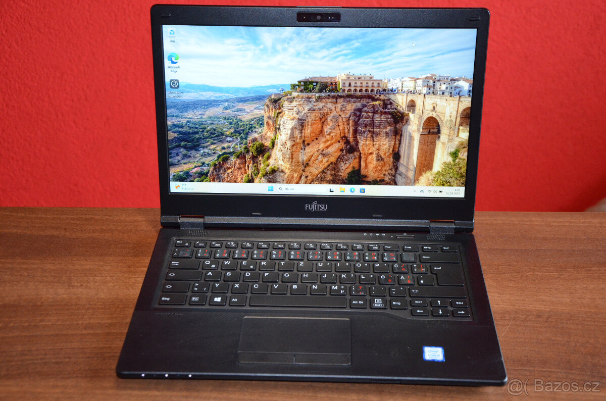 Fujitsu Lifebook E549 i5/16GB/SSD 256GB/záruka