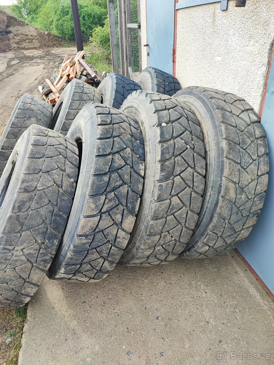 Nákladní pneumatiky