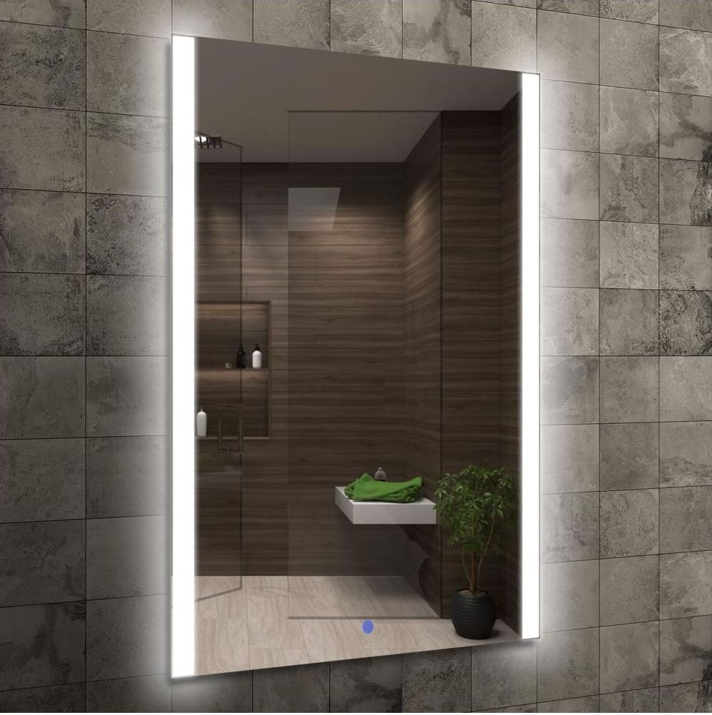 Koupelnové zrcadlo s osvětlením  70 x 50  cm