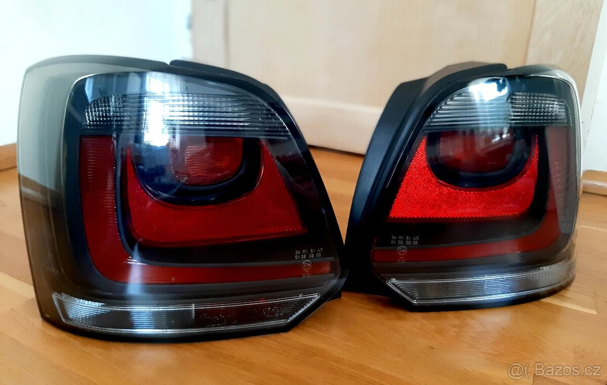 Kouřové zadní světla VW Polo 6r .. Homologace